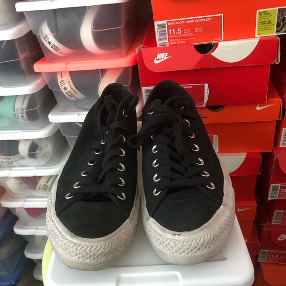 Converse - Picture 3 of 5